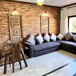 Fully Renovated Stylish Apartment / Pool
