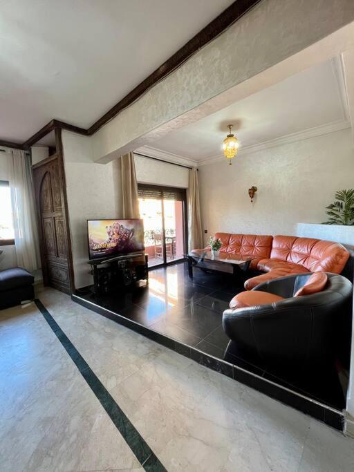 Fully Renovated Stylish / Pool *